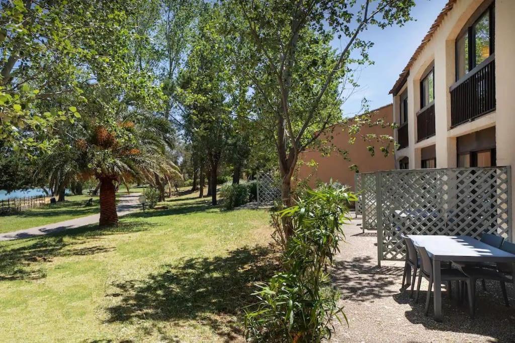 Appartement Residence Vacances Amandier Арль Экстерьер фото