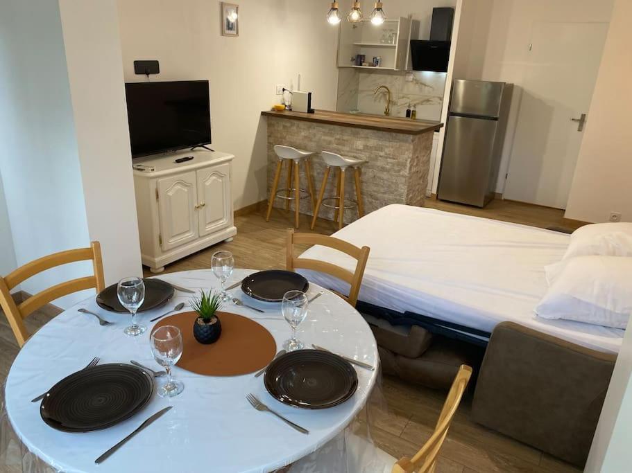 Appartement Residence Vacances Amandier Арль Экстерьер фото