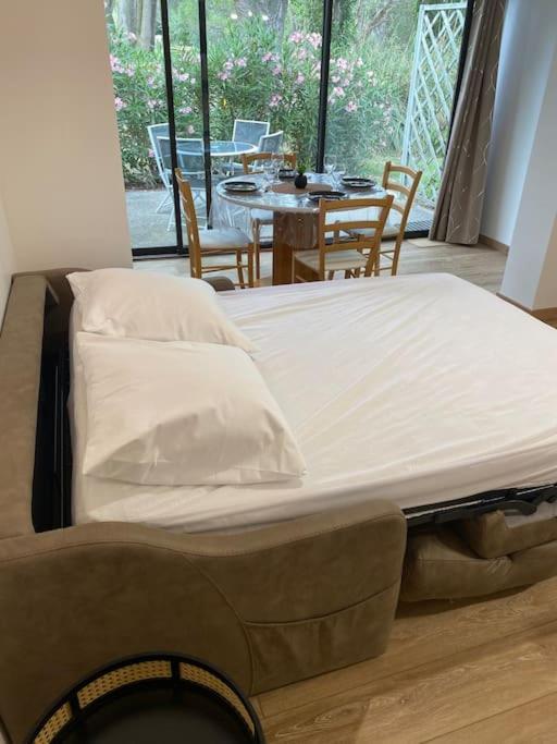 Appartement Residence Vacances Amandier Арль Экстерьер фото