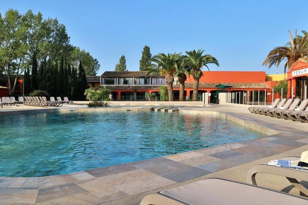 Appartement Residence Vacances Amandier Арль Экстерьер фото